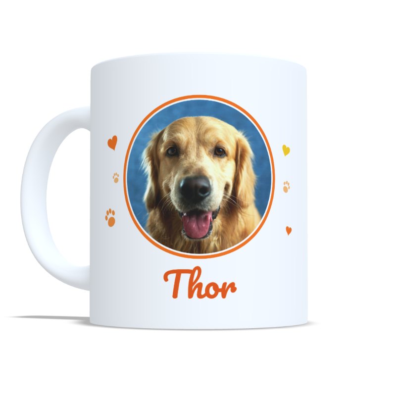 Foto parada de uma caneca personalizada